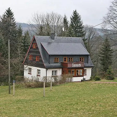 Sleeps 15